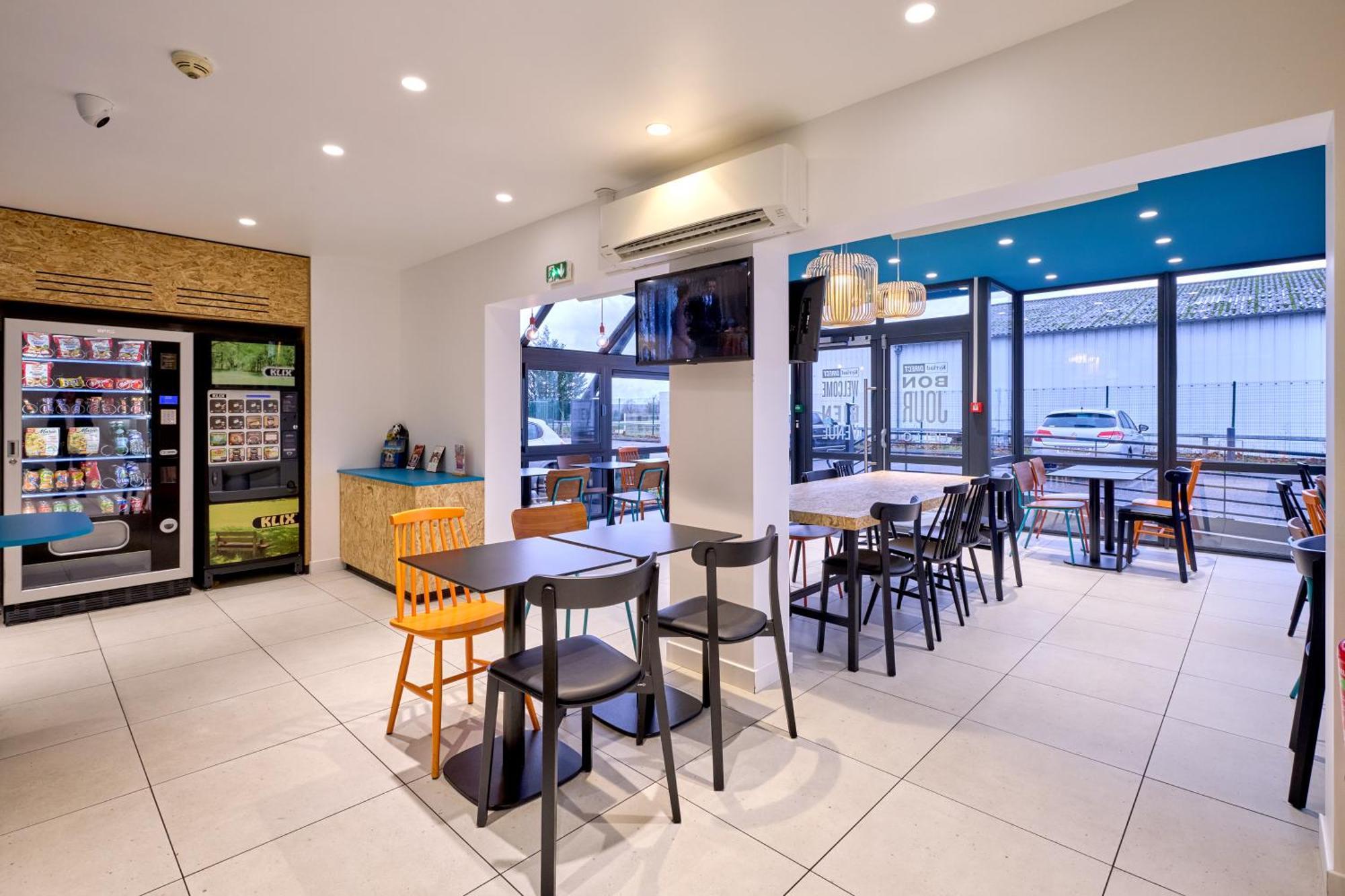 Hotel Kyriad Direct Sud